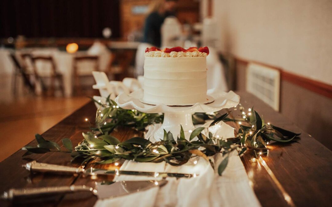 The best wedding cake table rentals in Arizona